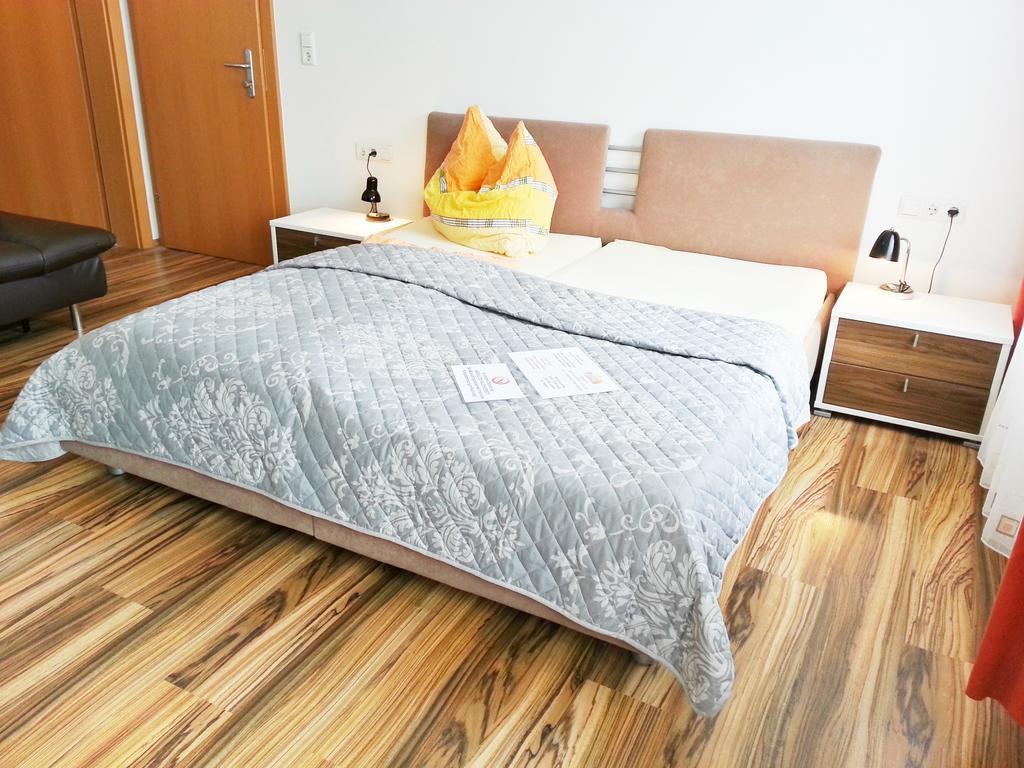 Gaestehaus Zur Weissen Rose Furth bei Gottweig Habitación foto