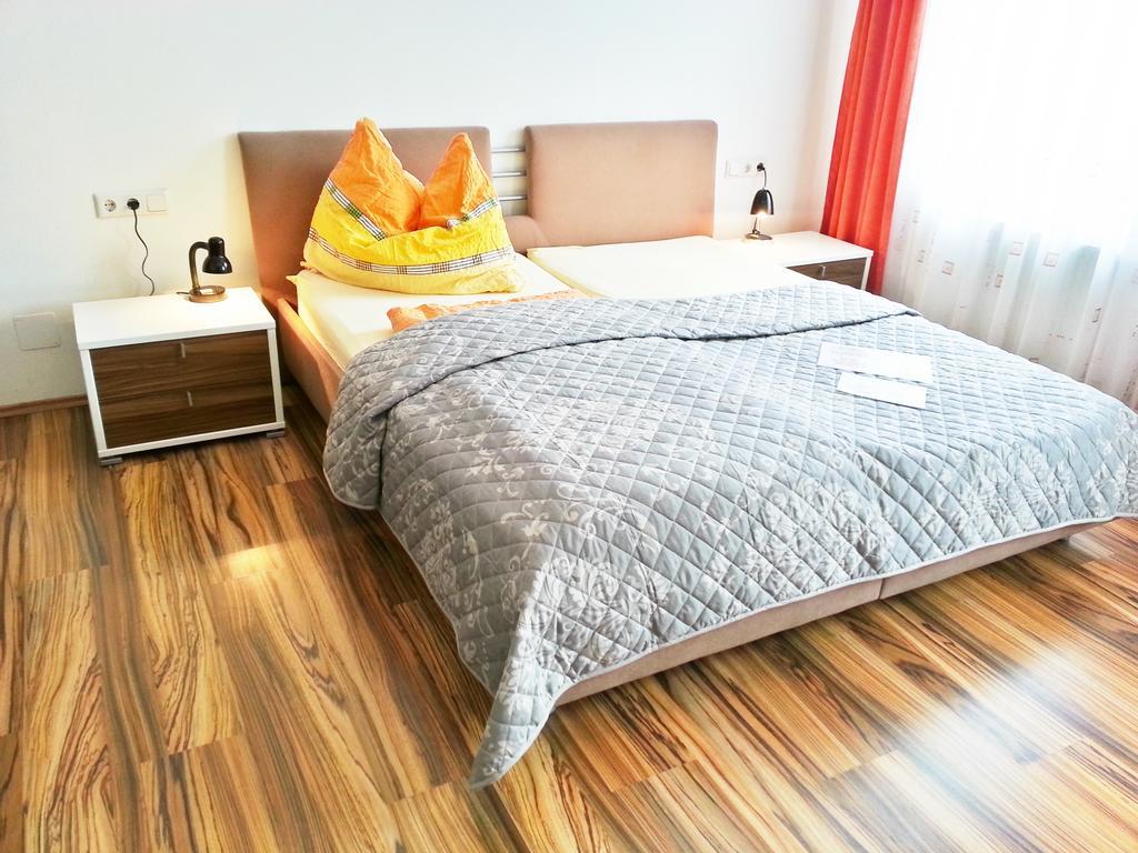Gaestehaus Zur Weissen Rose Furth bei Gottweig Habitación foto